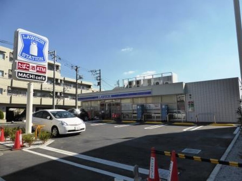 ローソン 世田谷給田三丁目店(コンビニ)まで121m グランクオール仙川