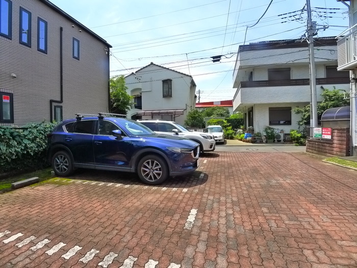 駐車場 エル・パティオ弐番館