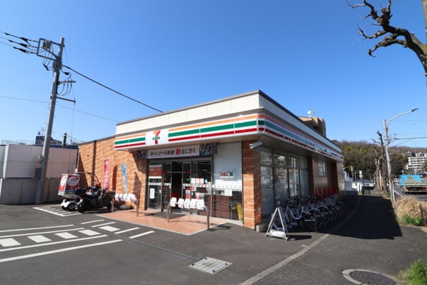 セブンイレブン川崎三田１丁目店(コンビニ)まで98m オーフラット