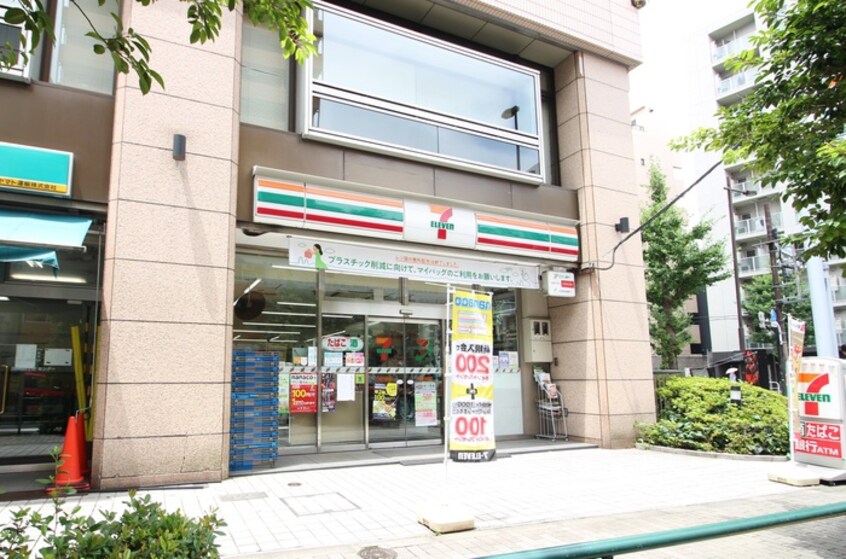 セブンイレブン外神田2丁目妻恋坂店(コンビニ)まで126m カサ・ベラルーチェ御茶ノ水