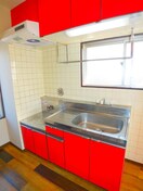 キッチン 秋津ト－マ・ビル