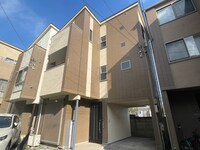 ＥＡＳＴ　ＲＹＵ