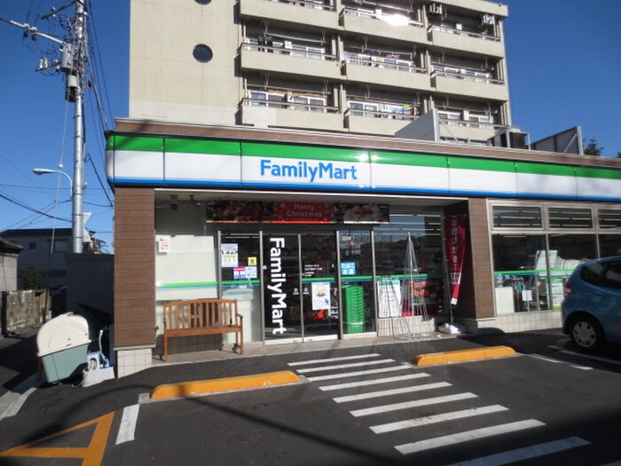 ファミリーマート杉並下高井戸二丁目店(コンビニ)まで86m メゾンKS