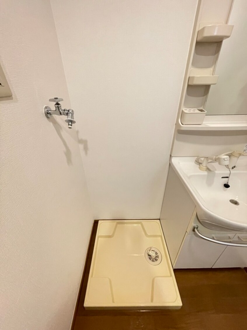 洗濯機置場 エクセル百合丘