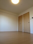 居室 コンフォリア大島