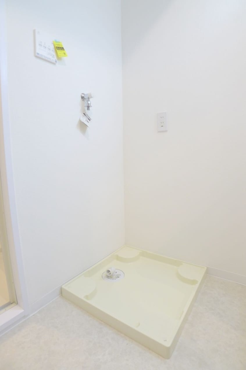 洗濯機置場 ロイヤルプラザ高砂（107）