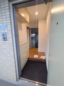 玄関 ロイヤルプラザ高砂（107）
