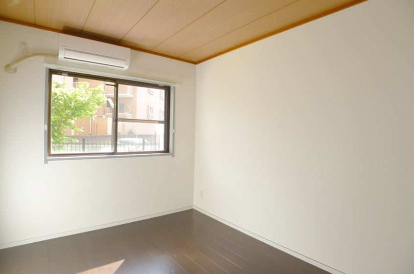 ロフト ロイヤルプラザ高砂（107）