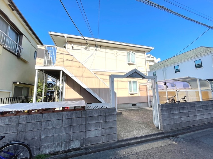 エントランス部分 ベルメゾンカスヤ