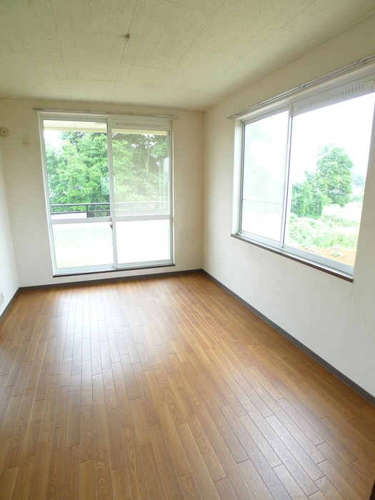 室内からの展望 サンワハイツ國京