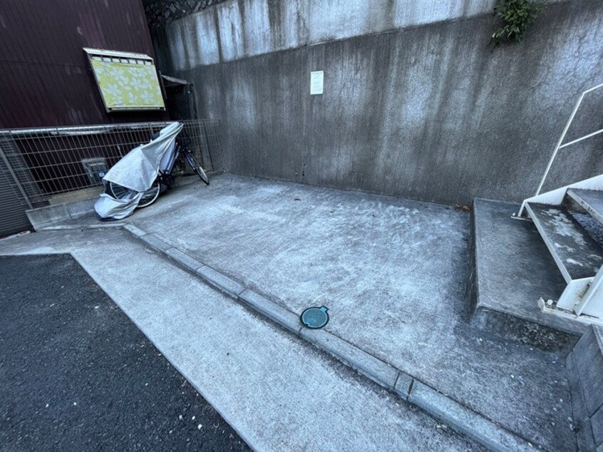 バイク置き場 グランドテラス南太田