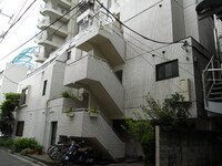 リラ・ヒュ－セット