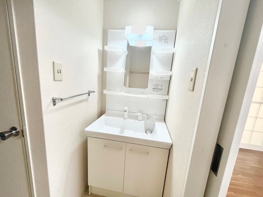 洗面 アズ－ルナカオ