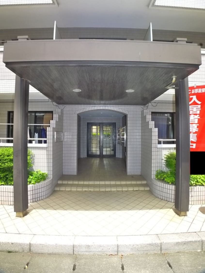 エントランス部分 ベルトピア本中山