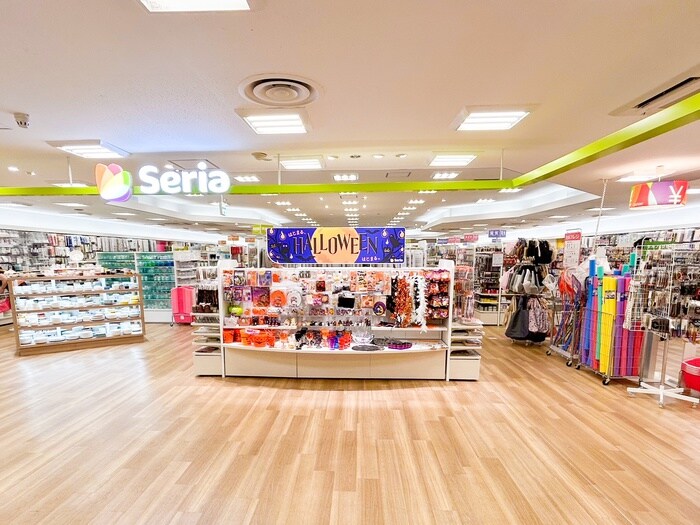 セリア(100均)まで260m プレミ－ルＡ