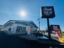 ステーキガスト 寒川店(その他飲食（ファミレスなど）)まで995m ルミエ－ルＣ