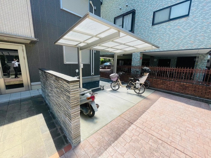 駐輪場 マジェスティックアンⅡ