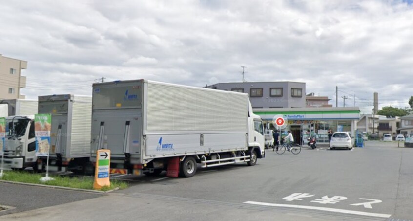 ファミリ－マ－ト(コンビニ)まで260m Kolet昭島中神町