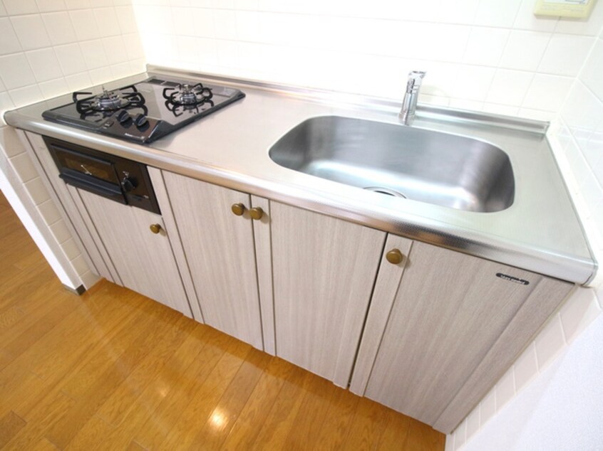 キッチン フォンテ－ヌ・デ・アイラ