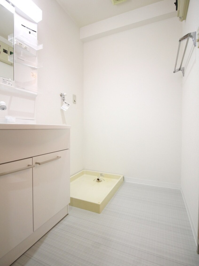 洗濯機置場 フォンテ－ヌ・デ・アイラ