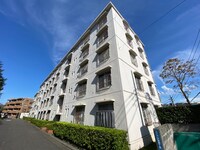 港南百合ヶ丘中央公園ﾊｲﾂ（304）