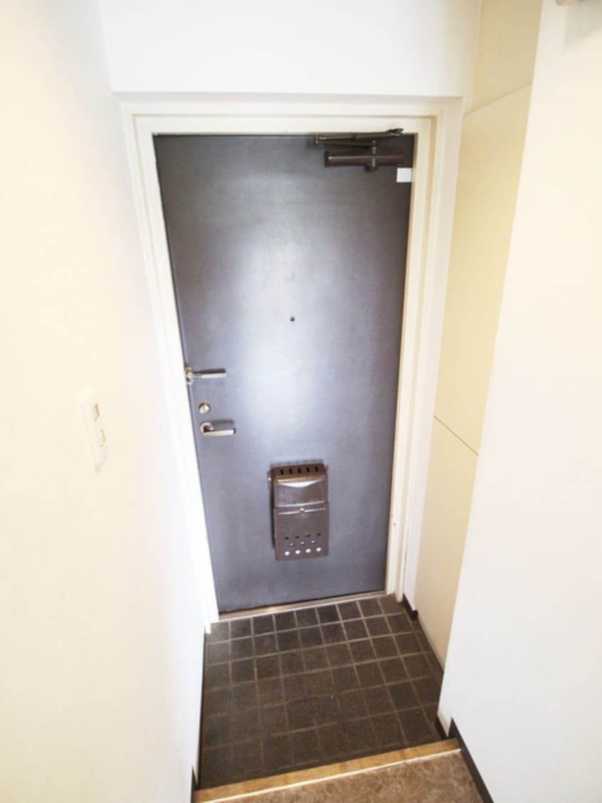 玄関 ﾗｲｵﾝｽﾞﾏﾝｼｮﾝ梅島第3（307）