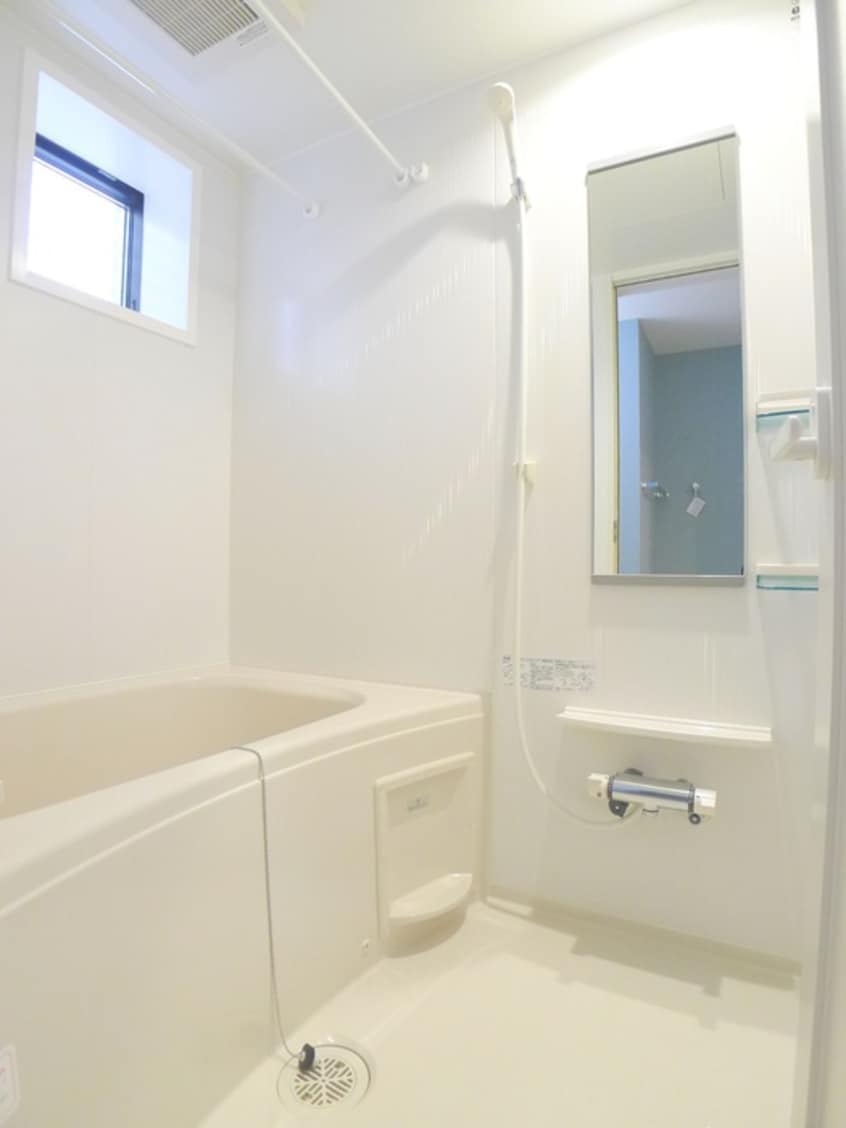 バス／シャワールーム等 Provence gardenⅡ