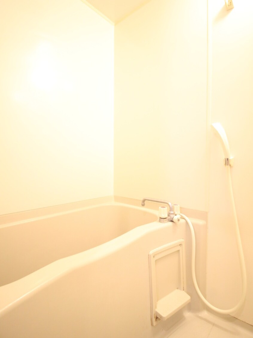 バス／シャワールーム等 オリ－ブハウス