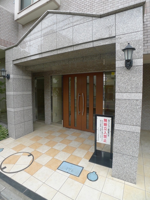 エントランス部分 ＬａＳａｎｔｅ浦和常盤公園