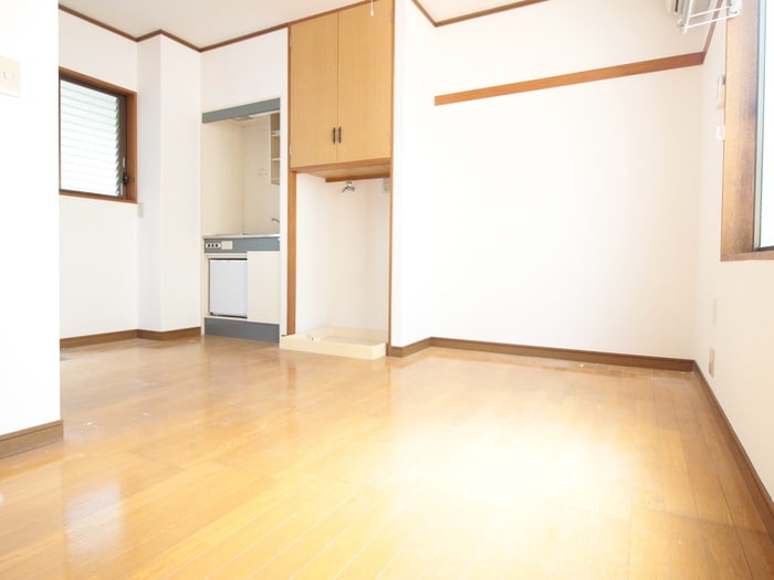 居室 ルミエ－ル代田