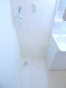 洗濯機置場 Briller Plume（ﾌﾞﾘｴ ﾌﾟﾘｭﾑ）