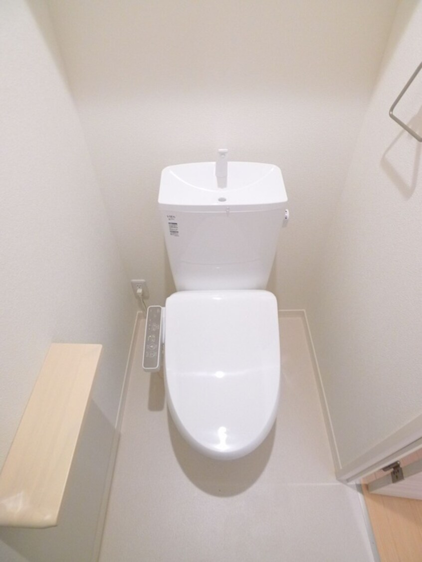 トイレ Briller Plume（ﾌﾞﾘｴ ﾌﾟﾘｭﾑ）