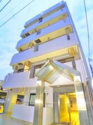 ﾊﾟﾚﾄﾞｰﾙ船橋の外観