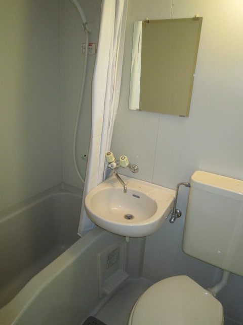 バス／シャワールーム等 エコーハイツＫ