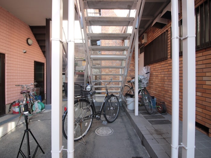 駐輪場 ショウワハイツ