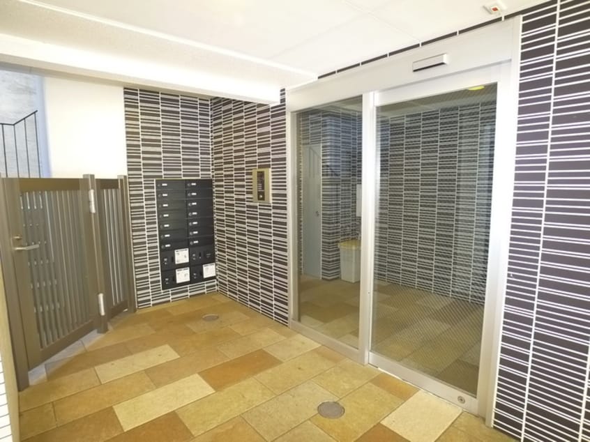 エントランス部分 ＥａｓｔＯｎｅ平井