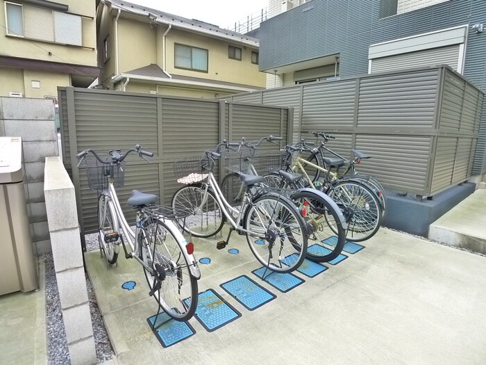 駐輪場 Heritage