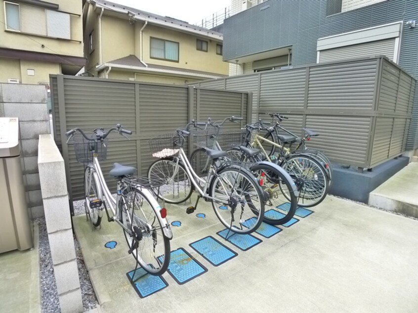 駐輪場 Heritage