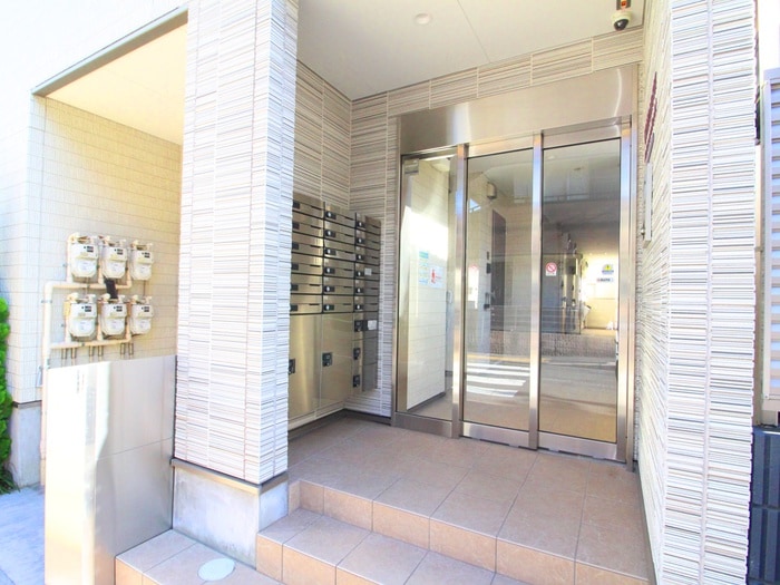 エントランス部分 コンパルティア中村橋