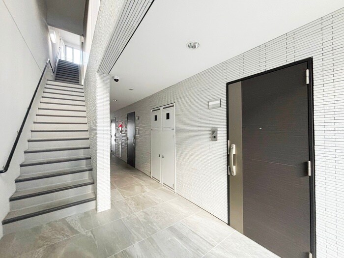 エントランス部分 エスポワールメゾン