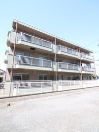 ピース嶋村
