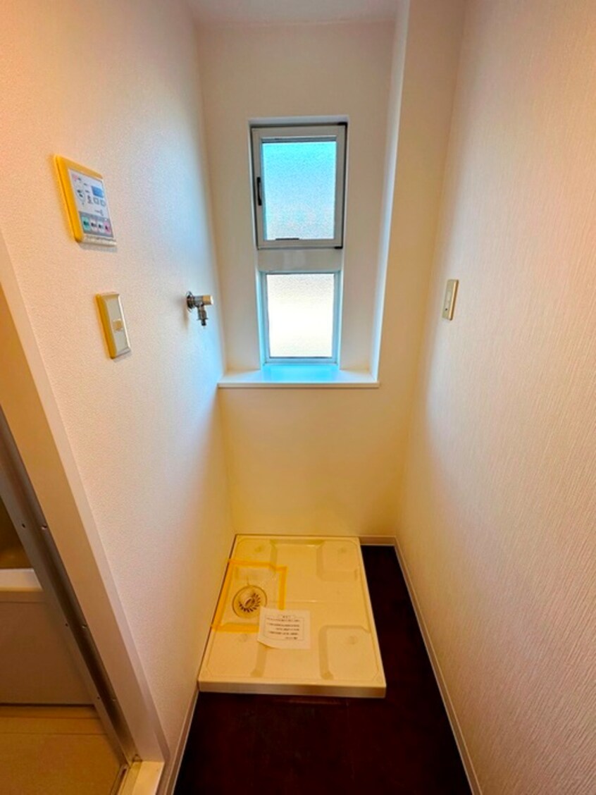 洗濯機置場 エバ－パティオHA