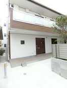 リブリ・エイトの外観
