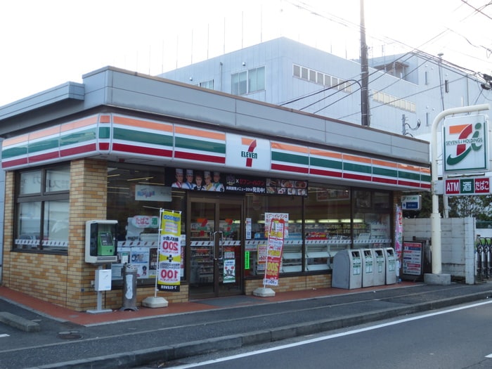 セブンイレブン 横浜新吉田町貝塚店(コンビニ)まで500m ディアコ－トＢ