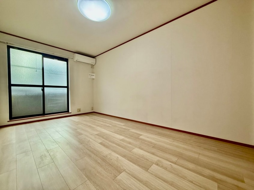 居室 グレ－スパピヨン