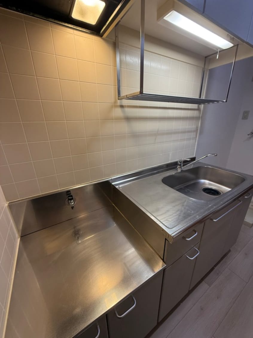 キッチン グレ－スパピヨン