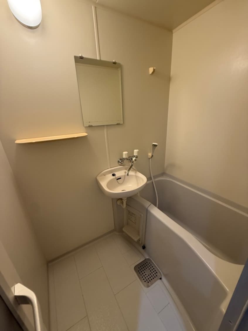 バス／シャワールーム等 グレ－スパピヨン