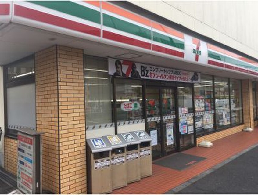 セブンイレブン 板橋志村3丁目店(コンビニ)まで150m フィカーサ いちょうの木