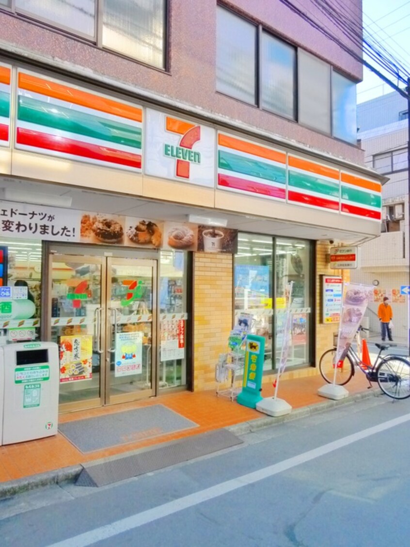 セブンイレブン　下井草店(コンビニ)まで215m カ－サ　フェリ－チェ