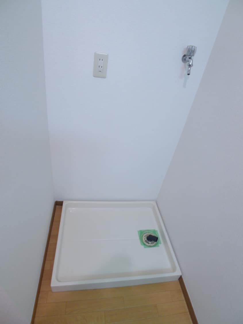 洗濯機置場 ハローズ稲毛